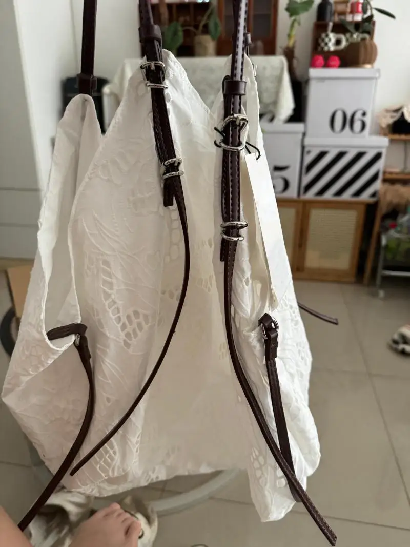 Miyagawa Retro Women 2025 New Summer Casual Shoulder Tote Bag for Work Commuting Bags
Miyagawa Retro Women 2025 New Summer Casual Shoulder Tote Bag for Work Commuting Bags