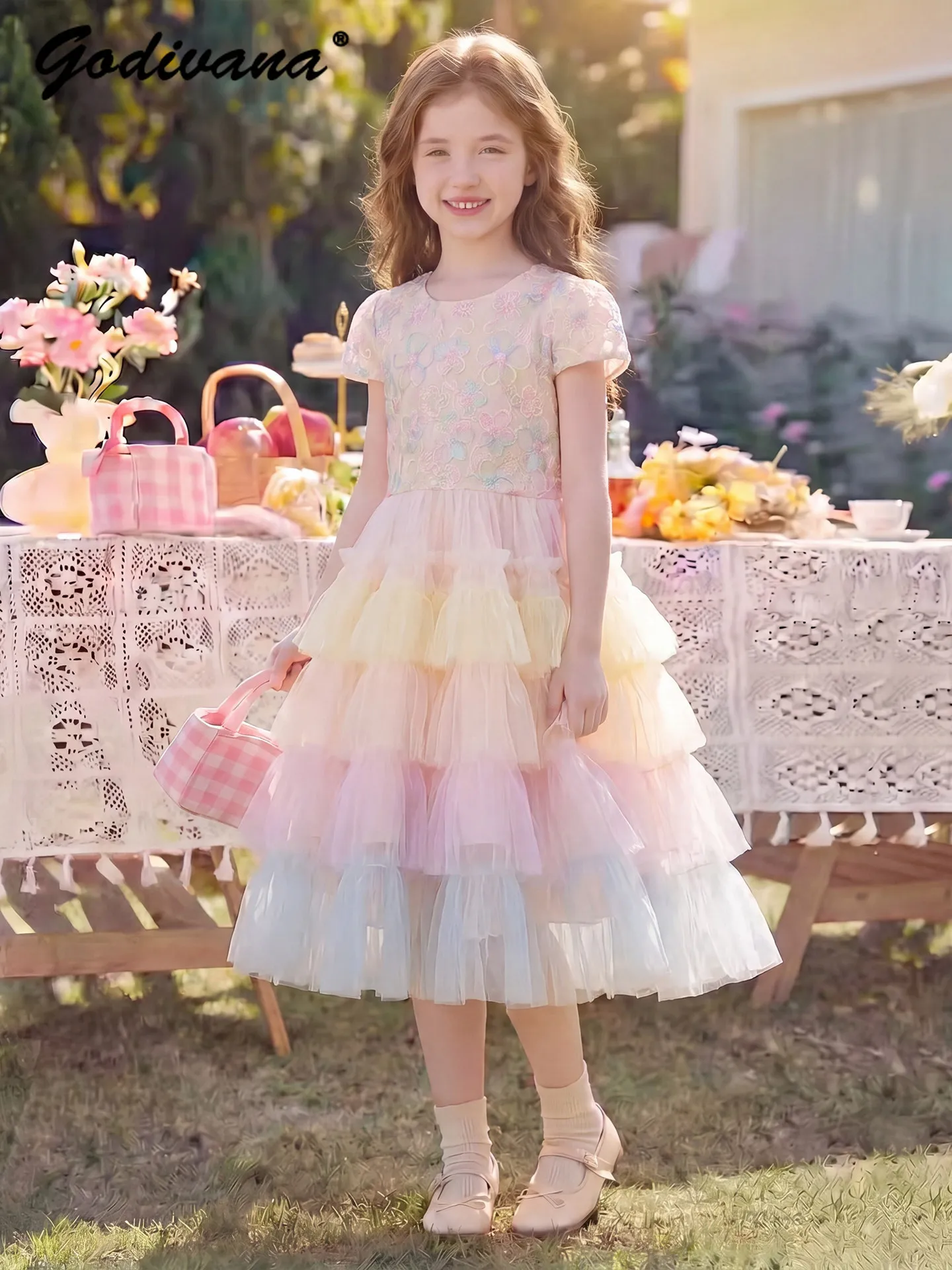Sweet Girls Luxury High End Unique Rainbow Gradient Dress Kids 2026 Summer New Short Sleeve Mesh Patchwork Cake Princess Dress
Sweet Girls Luxury High End Unique Rainbow Gradient Dress Kids 2026 Summer New Short Sleeve Mesh Patchwork Cake Princess Dress