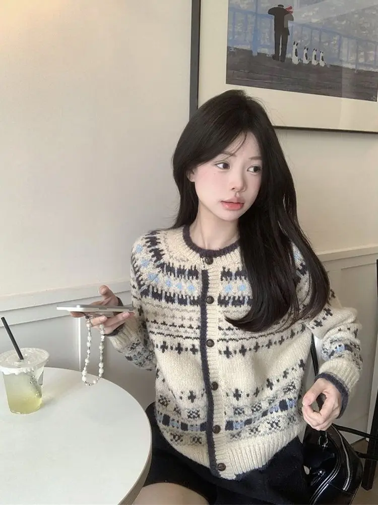 Retro Fair Isle Ethnic Sle Knitted Sweater Open Cardigan Autumn Winter New Loose Slimming Knitwear Outerwear Top for Women
Retro Fair Isle Ethnic Sle Knitted Sweater Open Cardigan Autumn Winter New Loose Slimming Knitwear Outerwear Top for Women