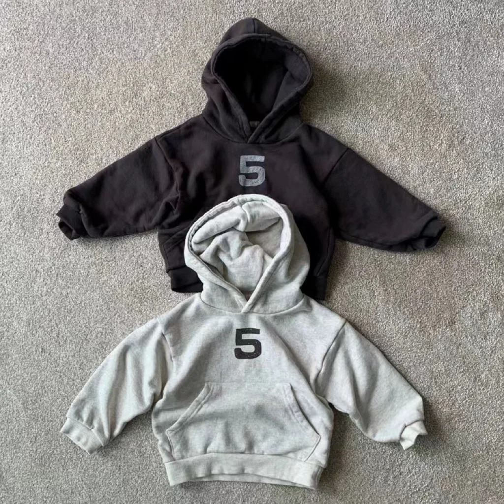2025 Autumn New Baby Hooded Sweatshirt Letter Print Infant Boys Versatile Long Sleeve Tops Kids Girls Cotton Casual Sweatshirt
2025 Autumn New Baby Hooded Sweatshirt Letter Print Infant Boys Versatile Long Sleeve Tops Kids Girls Cotton Casual Sweatshirt