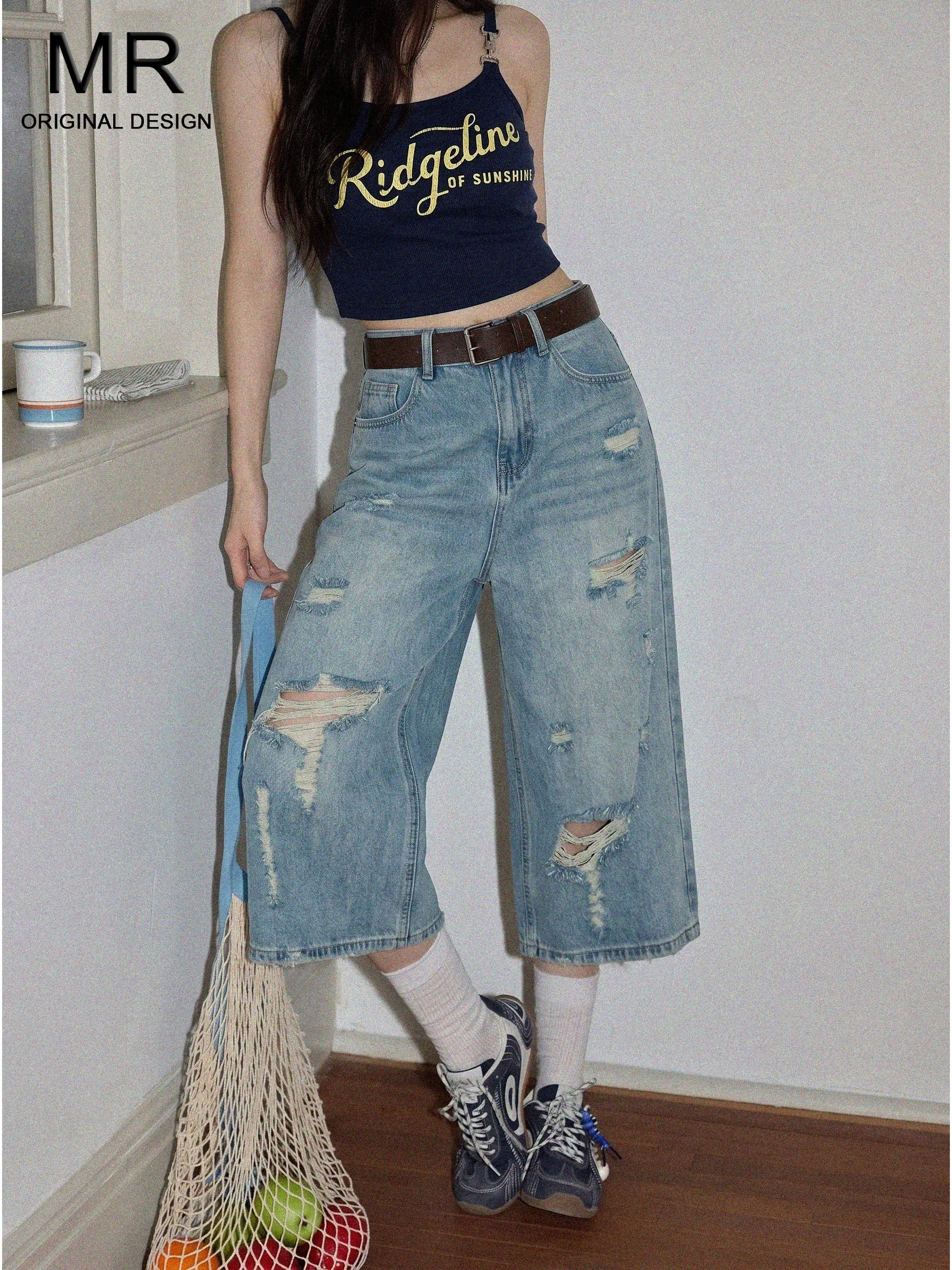American Style Vintage Ripped Seven-Foot Women's Jeans High Waist Loose Design Summer Casual Wide Leg Pants
American Style Vintage Ripped Seven-Foot Women's Jeans High Waist Loose Design Summer Casual Wide Leg Pants