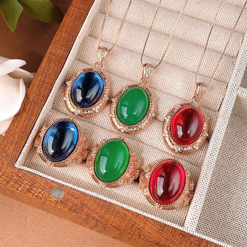 Jewelry: European pigeon blood red corundum plain vintage rose gold set, main size 13*18
Jewelry: European pigeon blood red corundum plain vintage rose gold set, main size 13*18