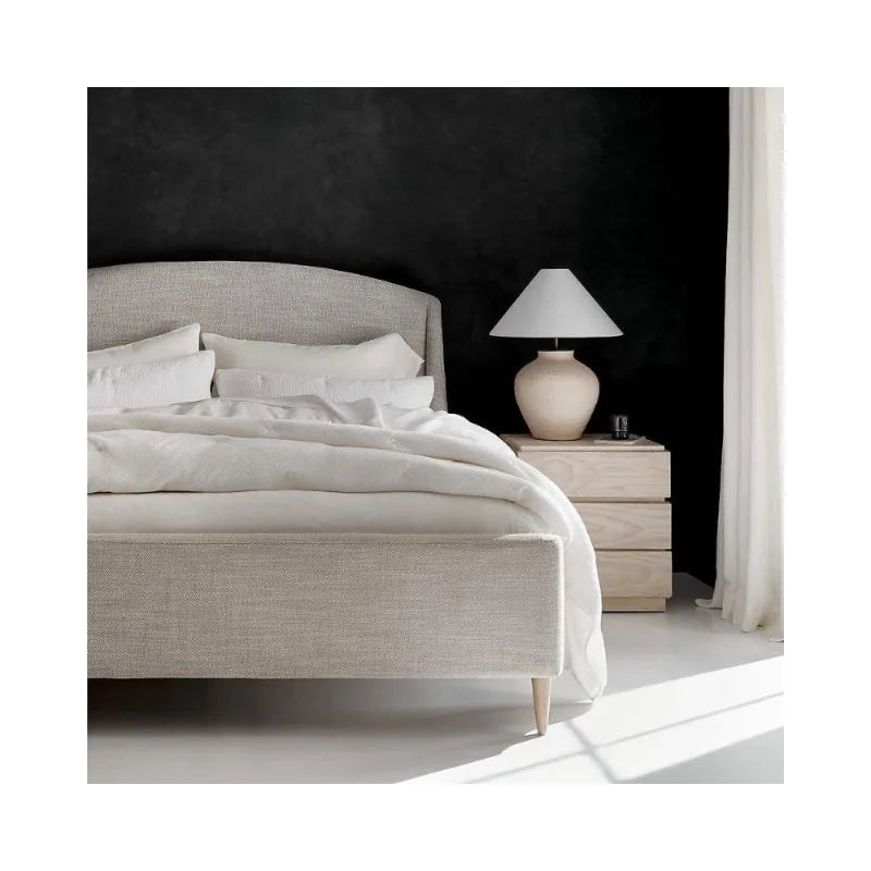 White soft bed leisure simple master bed villa residential hotel bed
White soft bed leisure simple master bed villa residential hotel bed