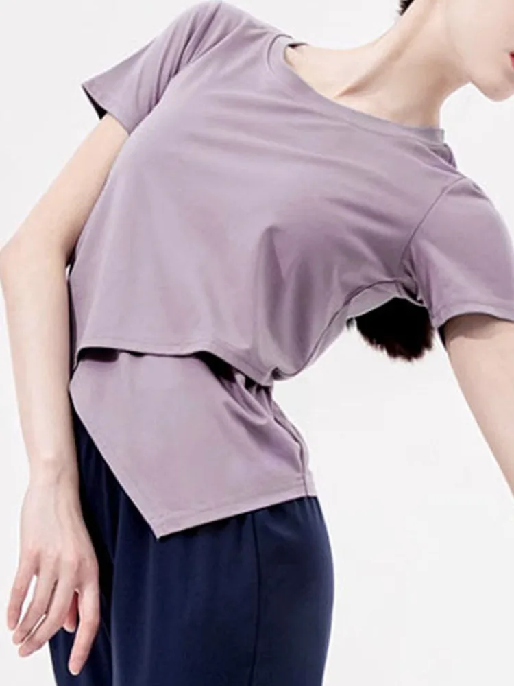 Women’s Irregular Long Sleeve Dance Top, Slim Fit with Slit, Layered Faux Two-Piece Design for Stage Performance Shirt
Women’s Irregular Long Sleeve Dance Top, Slim Fit with Slit, Layered Faux Two-Piece Design for Stage Performance Shirt