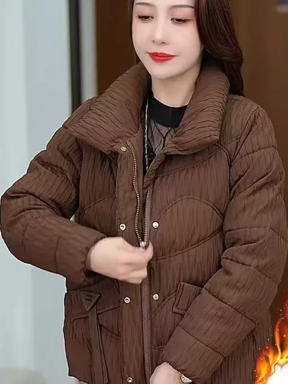 Winter New Faion ort Cotton Jaet Women's Loose Bread Sle Stand Collar Warm Coat Korean Version Mom's Thermal Cotton D...
Winter New Faion ort Cotton Jaet Women's Loose Bread Sle Stand Collar Warm Coat Korean Version Mom's Thermal Cotton D...