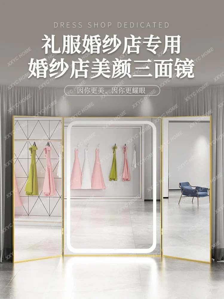 The dress hall is thin and beautiful, and the three-sided folding mirror of the whole body is simple and modern.
The dress hall is thin and beautiful, and the three-sided folding mirror of the whole body is simple and modern.