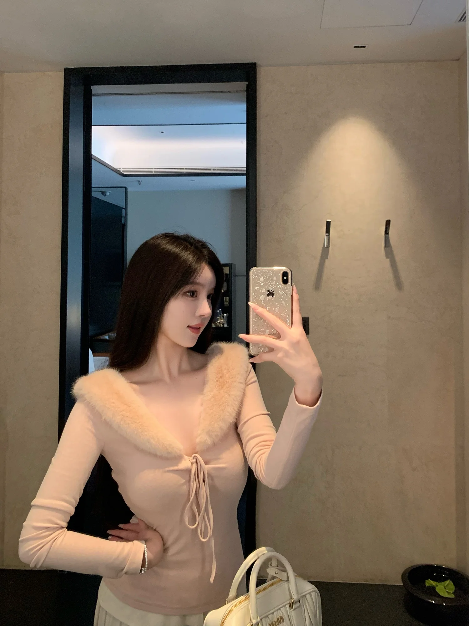 Женский вязаный топ Swan Luxury с длинным рукавом, мягкий, эластичный, с двусторонним кроем, на завязках, облегающий, Pure Desire
Женский вязаный топ Swan Luxury с длинным рукавом, мягкий, эластичный, с двусторонним кроем, на завязках, облегающий, Pure Desire