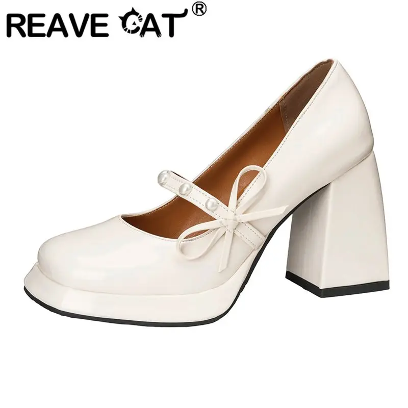 Туфли-лодочки REAVE CAT белые женские с квадратным носком, на каблуке 9 см, без застежек, с бусинами и бантом, большие размеры 43, 44, 45, 46, сексуальные женские туфли для свиданий
Туфли-лодочки REAVE CAT белые женские с квадратным носком, на каблуке 9 см, без застежек, с бусинами и бантом, большие размеры 43, 44, 45, 46, сексуальные женские туфли для свиданий