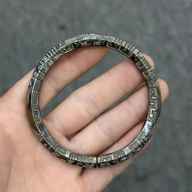 Chinese Style Taotie Pattern Bangle Handmade Retro Premium Quality Men Wrist Ornament Boyfriend Gift
Chinese Style Taotie Pattern Bangle Handmade Retro Premium Quality Men Wrist Ornament Boyfriend Gift