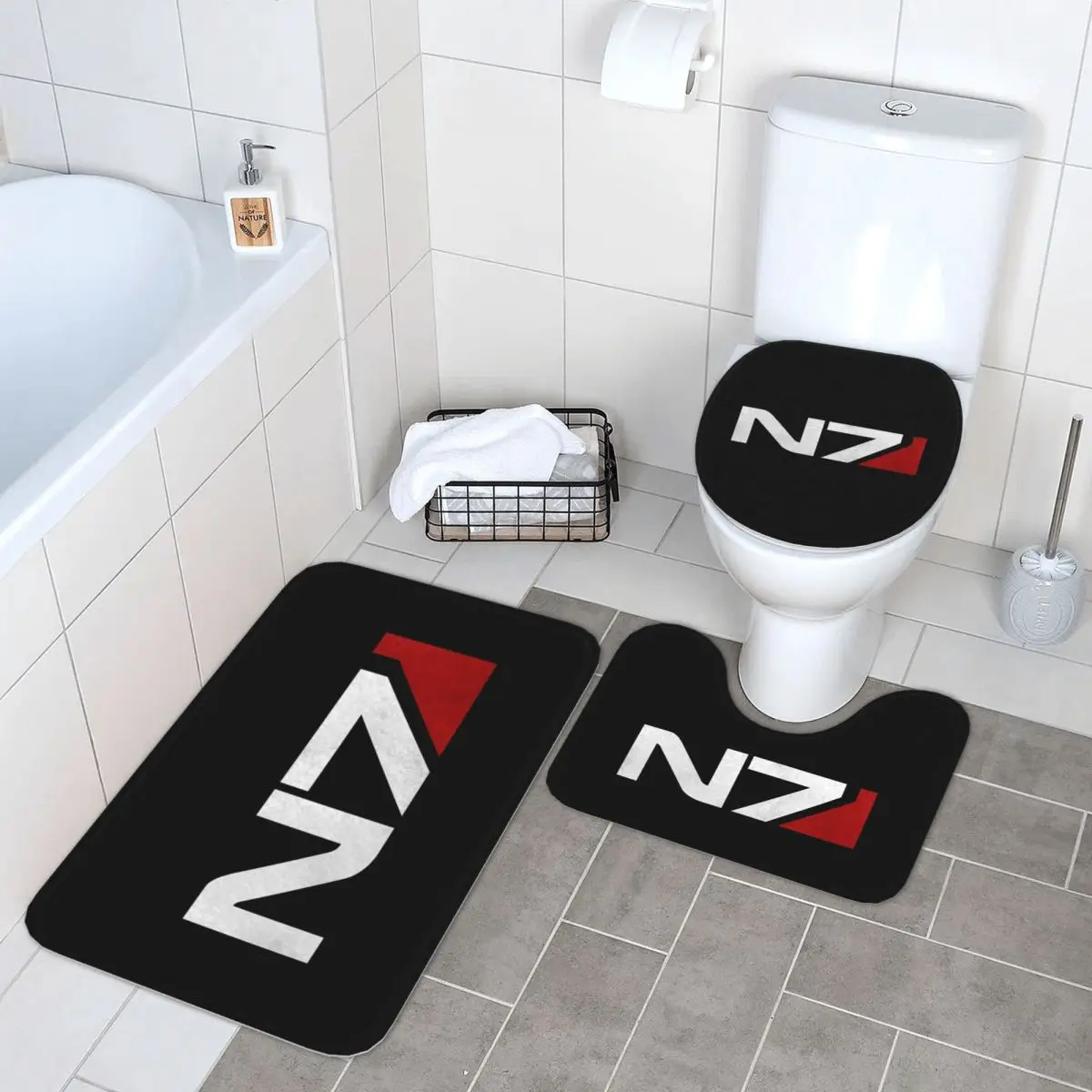 Mass Effect N7 3-х предметный коврик для ванной комнаты, набор для ванной комнаты, крышка унитаза, домашний декор, нескользящий ковер, напольный коврик 
Mass Effect N7 3-х предметный коврик для ванной комнаты, набор для ванной комнаты, крышка унитаза, домашний декор, нескользящий ковер, напольный коврик