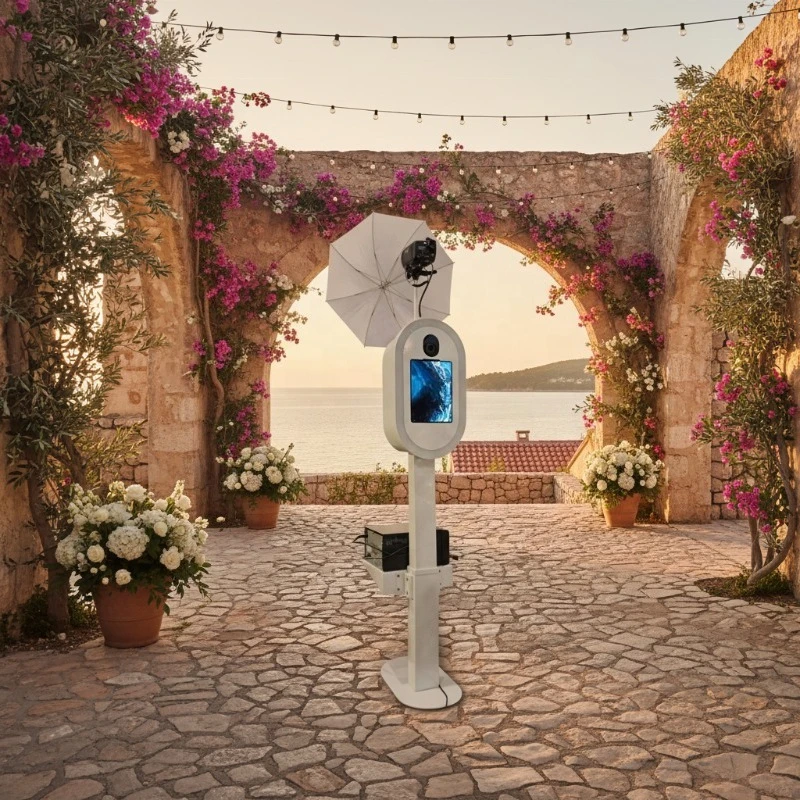Affordable and Easy-to-install Self-service Photo Booth, Equipped with an iPad Panel and Flash
Affordable and Easy-to-install Self-service Photo Booth, Equipped with an iPad Panel and Flash
