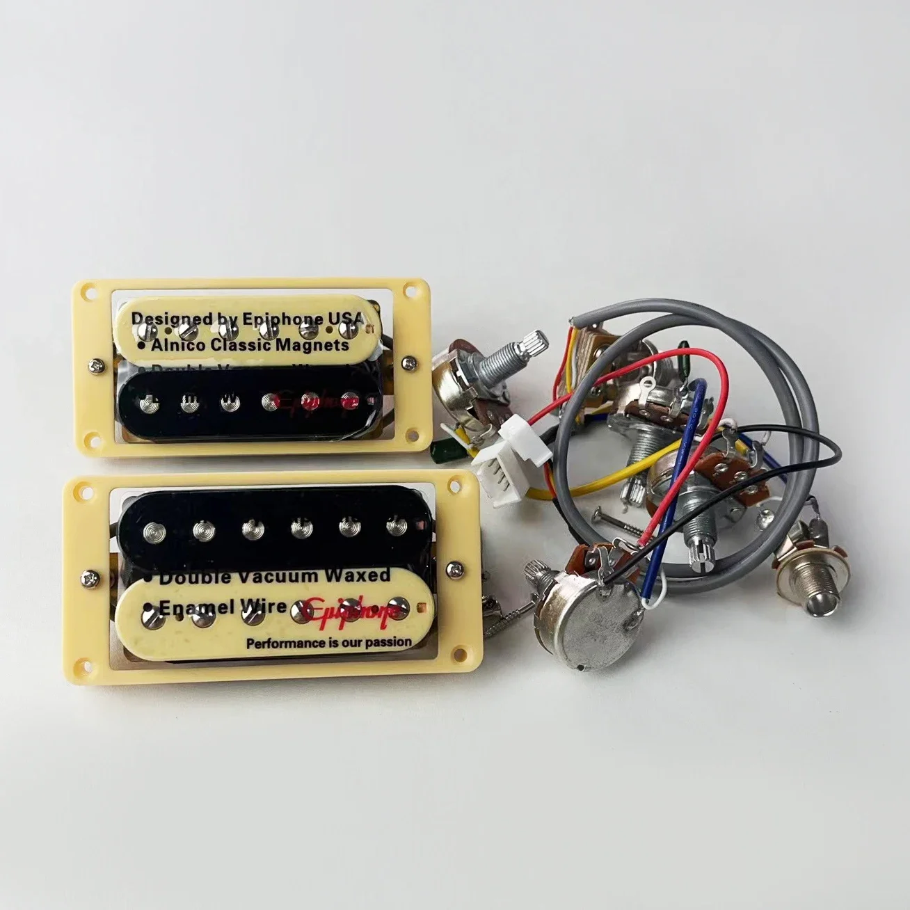 Комплект звукоснимателей для гитары Humbucker, Классическая стандартная электрическая гитара Pickups1
Комплект звукоснимателей для гитары Humbucker, Классическая стандартная электрическая гитара Pickups1
