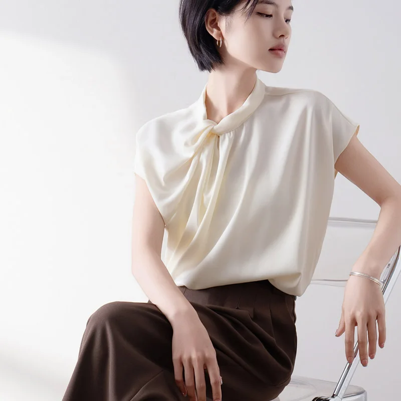 Summer New Pearl Bubble Champagne Color Design Sense 3D Pleated Commuter Top for Women
Summer New Pearl Bubble Champagne Color Design Sense 3D Pleated Commuter Top for Women