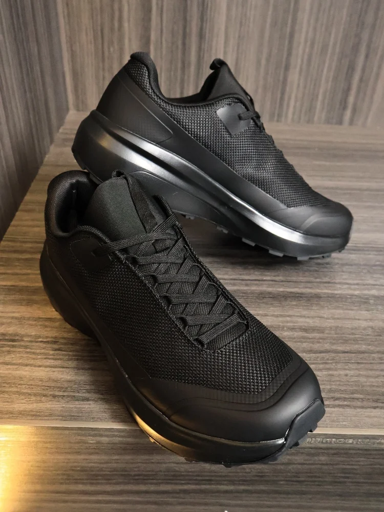 Men's Outdoor Sports Shoes Breathable Mesh Upper EVA Cushioning Big Sole Waterproof Glue Splicing Spring Summer Running Shoes
Men's Outdoor Sports Shoes Breathable Mesh Upper EVA Cushioning Big Sole Waterproof Glue Splicing Spring Summer Running Shoes