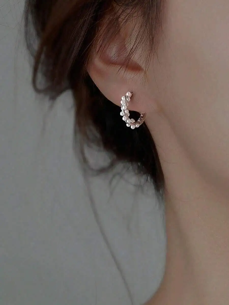 1 Pair(2pcs) Korean Fresh Sweet Fashion Pearl Earrings, Elegant Design Pearl Ear Rings For Women Valentine's Day Accessories
1 Pair(2pcs) Korean Fresh Sweet Fashion Pearl Earrings, Elegant Design Pearl Ear Rings For Women Valentine's Day Accessories