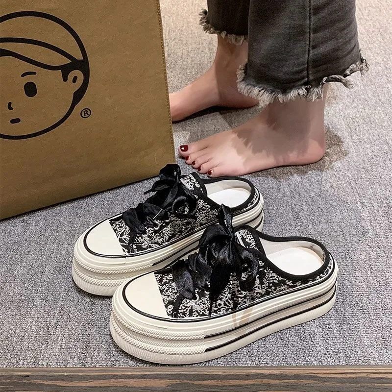 Женские летние шлепанцы без шнуровки с круглым носком, сандалии на толстой платформе без спины, повседневная обувь для ленивых
Женские летние шлепанцы без шнуровки с круглым носком, сандалии на толстой платформе без спины, повседневная обувь для ленивых