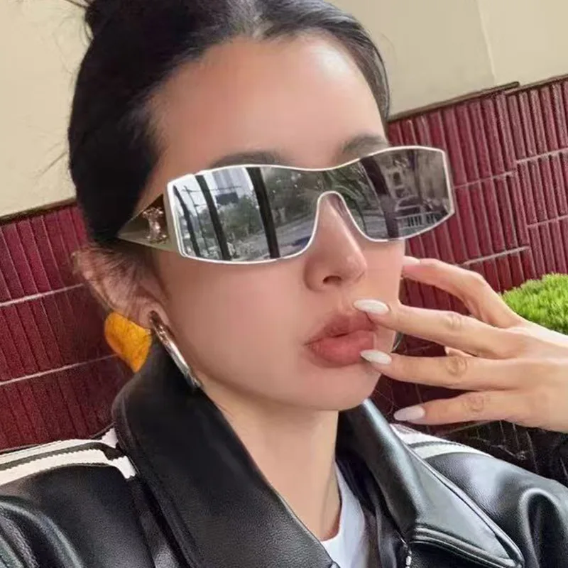 Роскошные металлические брендовые солнцезащитные очки для мужчин и женщин, дизайнерские модные солнцезащитные очки большого размера, овальные стильные очки унисекс, оттенки очков 307389
Роскошные металлические брендовые солнцезащитные очки для мужчин и женщин, дизайнерские модные солнцезащитные очки большого размера, овальные стильные очки унисекс, оттенки очков 307389