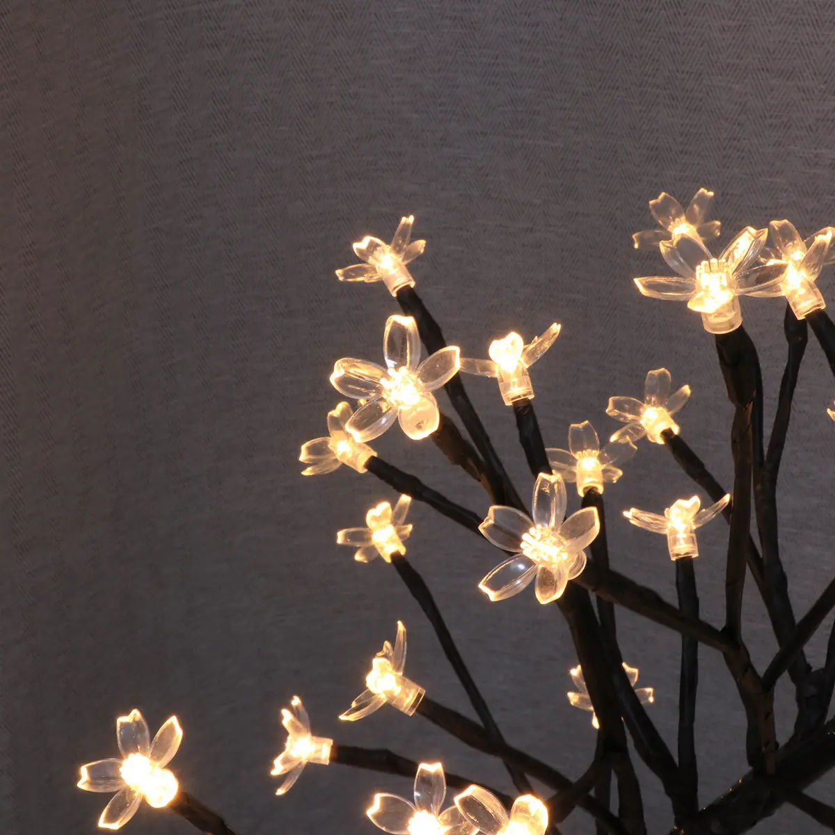 36 LED Cherry Blossom Tree Light Dimmable Decorative Bonsai Lamp Warm White Desk Tree Lamp Romantic Home Wedding Birthday Party
36 LED Cherry Blossom Tree Light Dimmable Decorative Bonsai Lamp Warm White Desk Tree Lamp Romantic Home Wedding Birthday Party