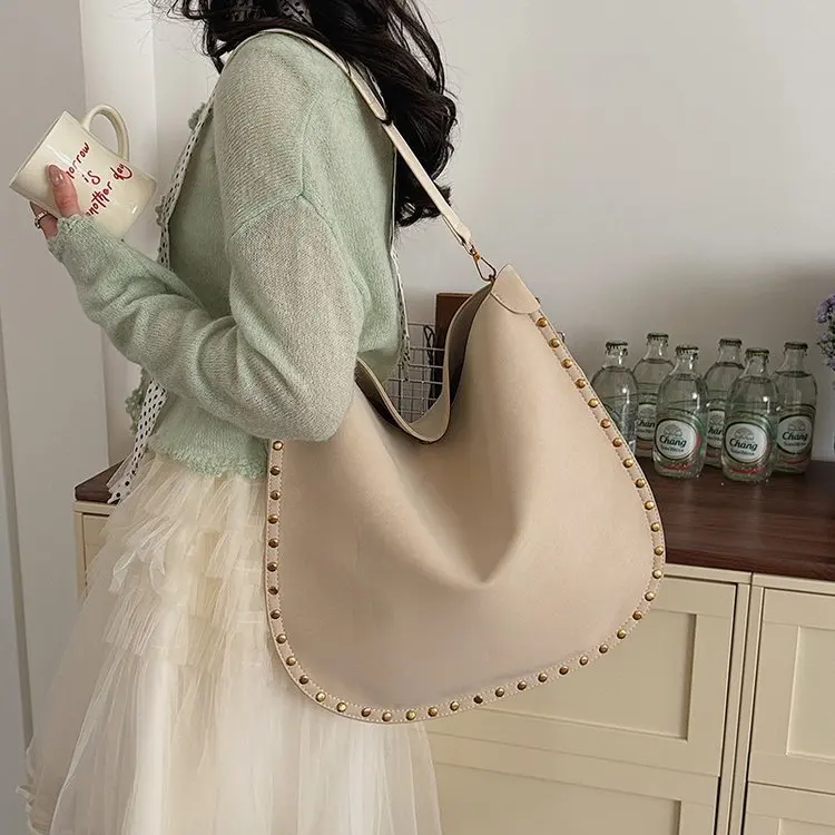 Elegant Minimalist Square Simple Diaper Bag Unique Crossbody Handbag For Women Fashionable Vintage Messenger
Elegant Minimalist Square Simple Diaper Bag Unique Crossbody Handbag For Women Fashionable Vintage Messenger