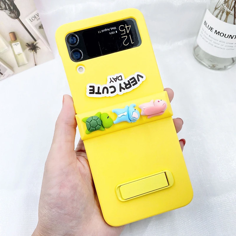 Funda Case For Samsung Galaxy Z Flip 4 Z Flip 3 Custom Cute Doll 3 in 1 Portable Hinge Bracket Shockproof Hard Phone Case Cover
Funda Case For Samsung Galaxy Z Flip 4 Z Flip 3 Custom Cute Doll 3 in 1 Portable Hinge Bracket Shockproof Hard Phone Case Cover