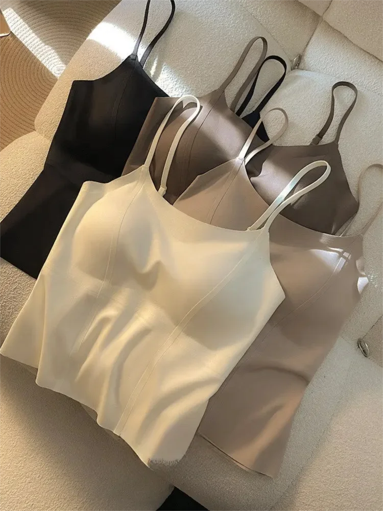 Fishbone waist shaping back beauty vest women summer new seamless gathered padded slim versatile inner outer top
Fishbone waist shaping back beauty vest women summer new seamless gathered padded slim versatile inner outer top