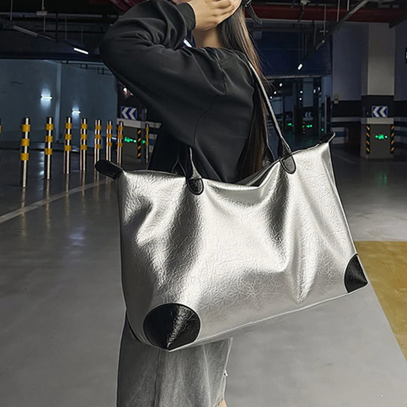 Women Tote Bag Travel Fashion Underarm Pouch Large PU Soft Zipper Duffel Bag Retro Shoulder Pack Hiking Swimming Casual Handbag
Women Tote Bag Travel Fashion Underarm Pouch Large PU Soft Zipper Duffel Bag Retro Shoulder Pack Hiking Swimming Casual Handbag