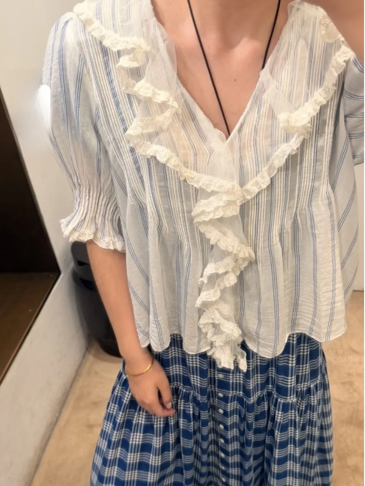 Blue Vertical Striped Shirt HEIDD DO2026 Spring Summer Style with Lace Trim Cotton Short Sleeve V-Neck Breathable Skin-...
Blue Vertical Striped Shirt HEIDD DO2026 Spring Summer Style with Lace Trim Cotton Short Sleeve V-Neck Breathable Skin-...