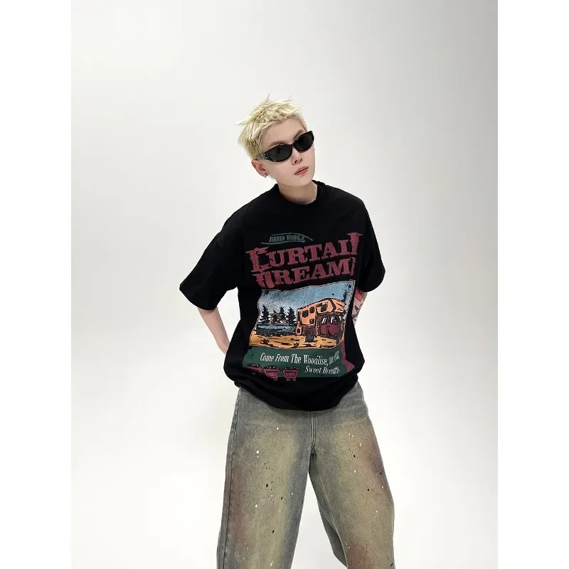 Футболка из чистого хлопка с короткими рукавами и забавным принтом в стиле ретро для мужчин и женщин, модный брендовый дизайн TopSame Gender 2025. 
Футболка из чистого хлопка с короткими рукавами и забавным принтом в стиле ретро для мужчин и женщин, модный брендовый дизайн TopSame Gender 2025.