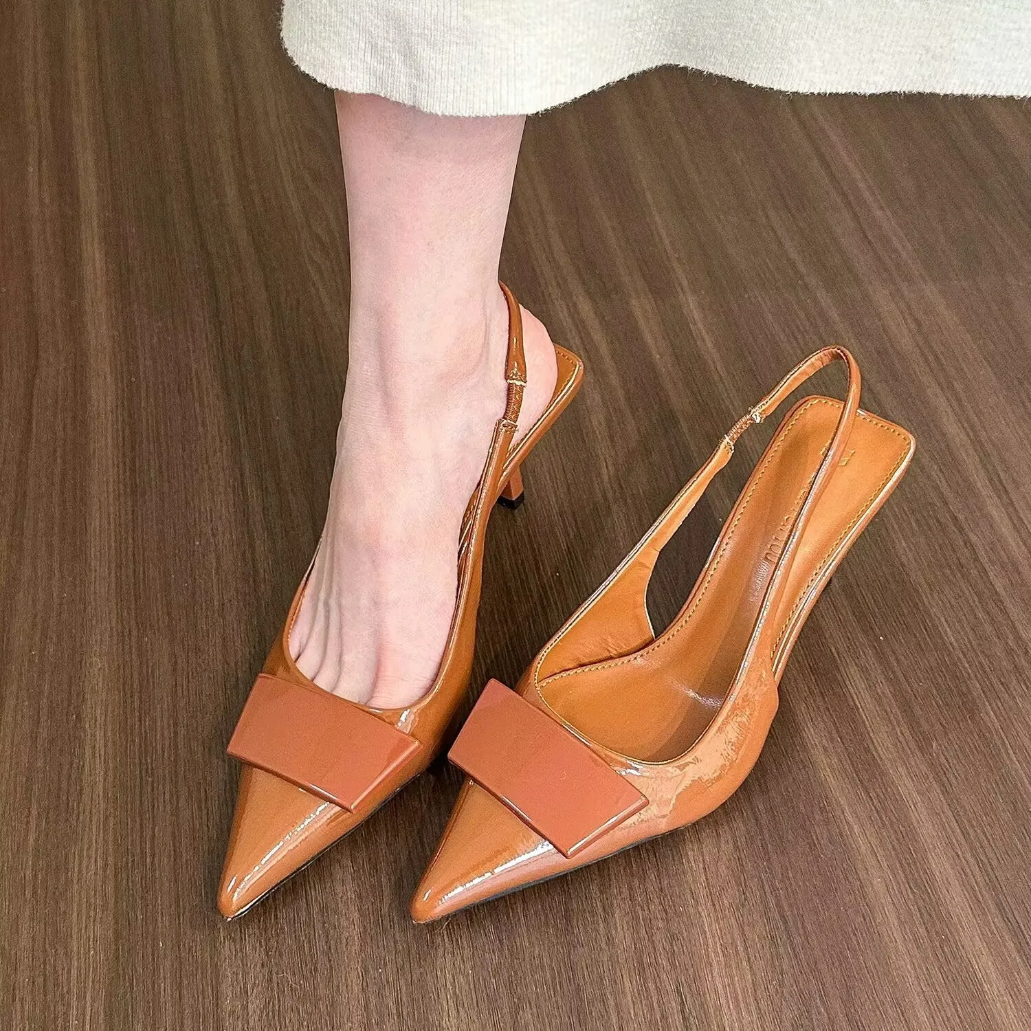 Summer Women's Shoes High Heel Women Sandals Fashion Pointed Toe Singbacks Shoes Design Style Banquet Party Sandalias Shoes
Summer Women's Shoes High Heel Women Sandals Fashion Pointed Toe Singbacks Shoes Design Style Banquet Party Sandalias Shoes