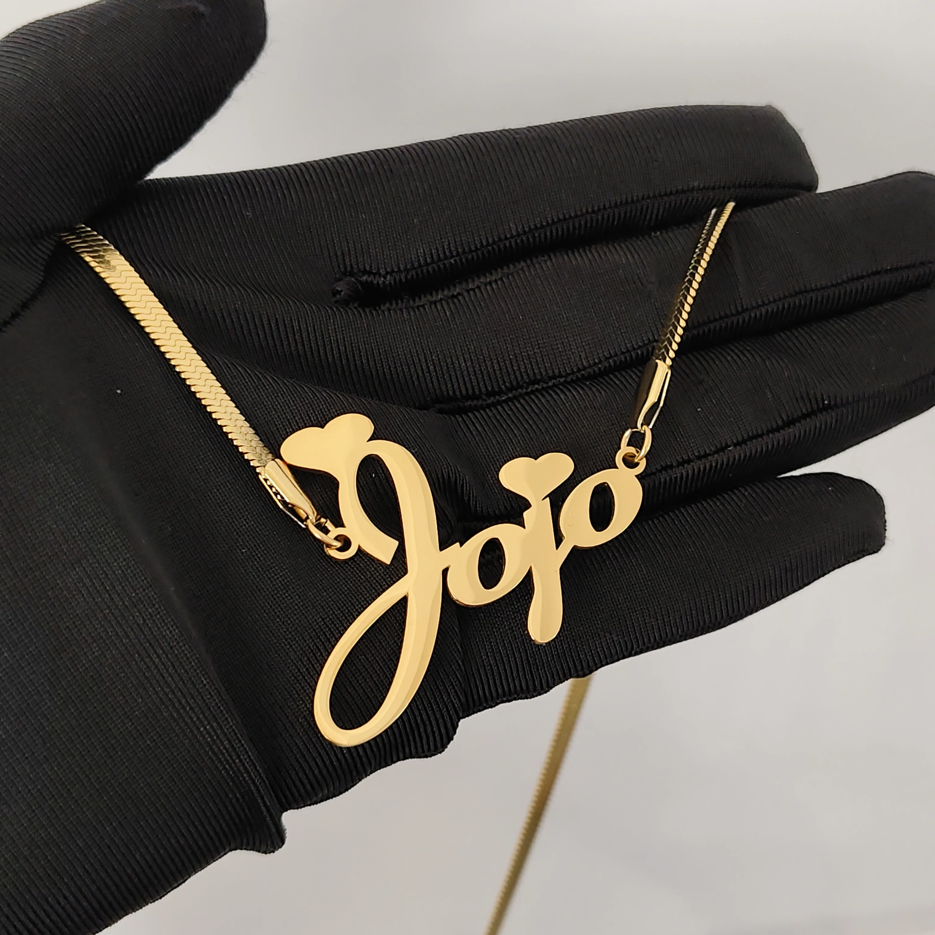 DCEE Wholesale Customized Name Snake Chain Necklace Personalized Letter Necklace Valentine's Day Gift Manufacturer Direct Sales
DCEE Wholesale Customized Name Snake Chain Necklace Personalized Letter Necklace Valentine's Day Gift Manufacturer Direct Sales