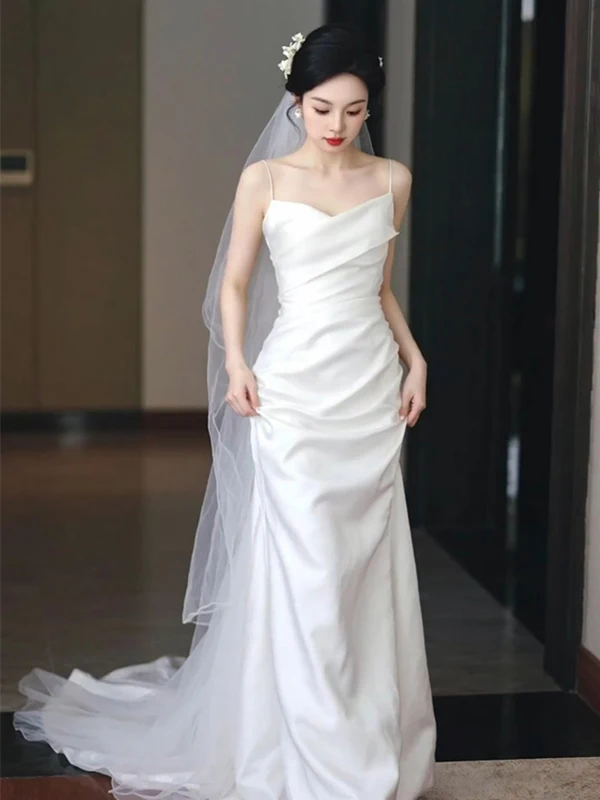 Свадебное платье Ele Strapl из атласа с шлейфом, легкое, для молодых женщин
Свадебное платье Ele Strapl из атласа с шлейфом, легкое, для молодых женщин