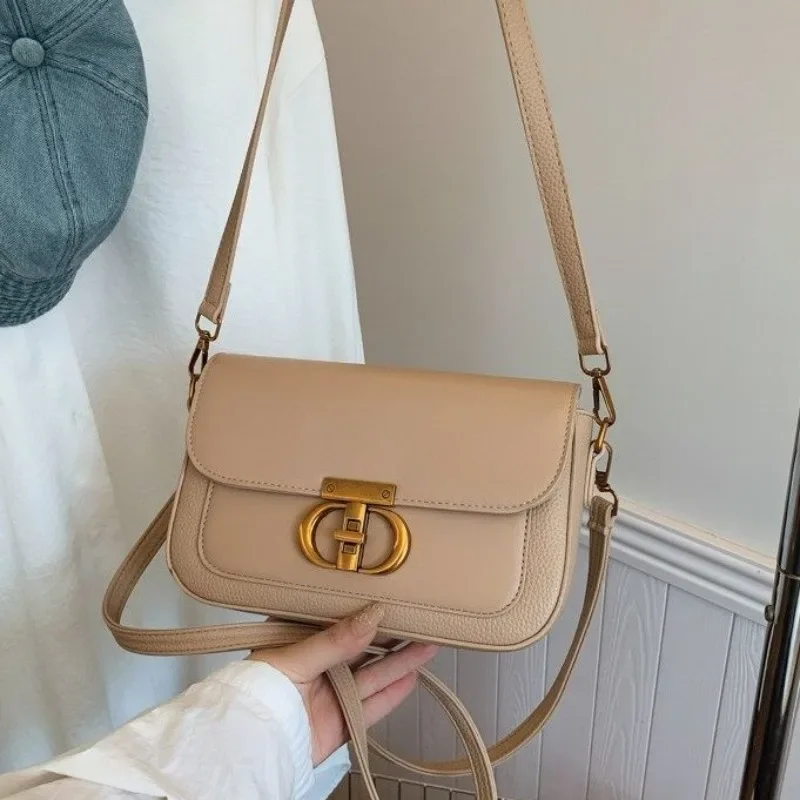 Classic Designer Paris Fashion Large Capacity Women Diaper Bag Elegant Leather Minimalist Unique Leisure Tote
Classic Designer Paris Fashion Large Capacity Women Diaper Bag Elegant Leather Minimalist Unique Leisure Tote
