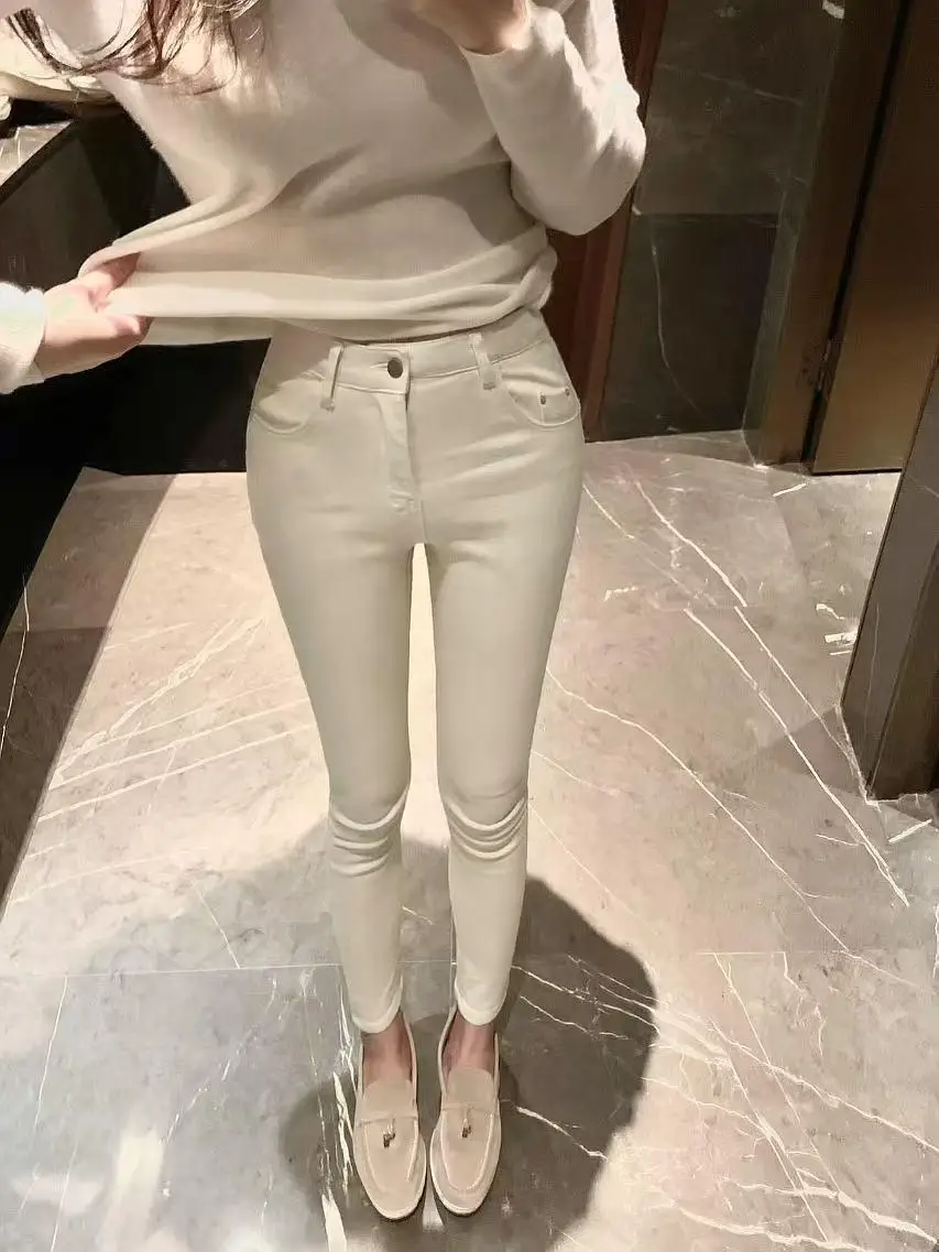 White Fleece Lined Thick Denim Pants High Waist Elastic Slimming Body Contouring Fashionable Versatile Nine-Piece Spring Autumn
White Fleece Lined Thick Denim Pants High Waist Elastic Slimming Body Contouring Fashionable Versatile Nine-Piece Spring Autumn