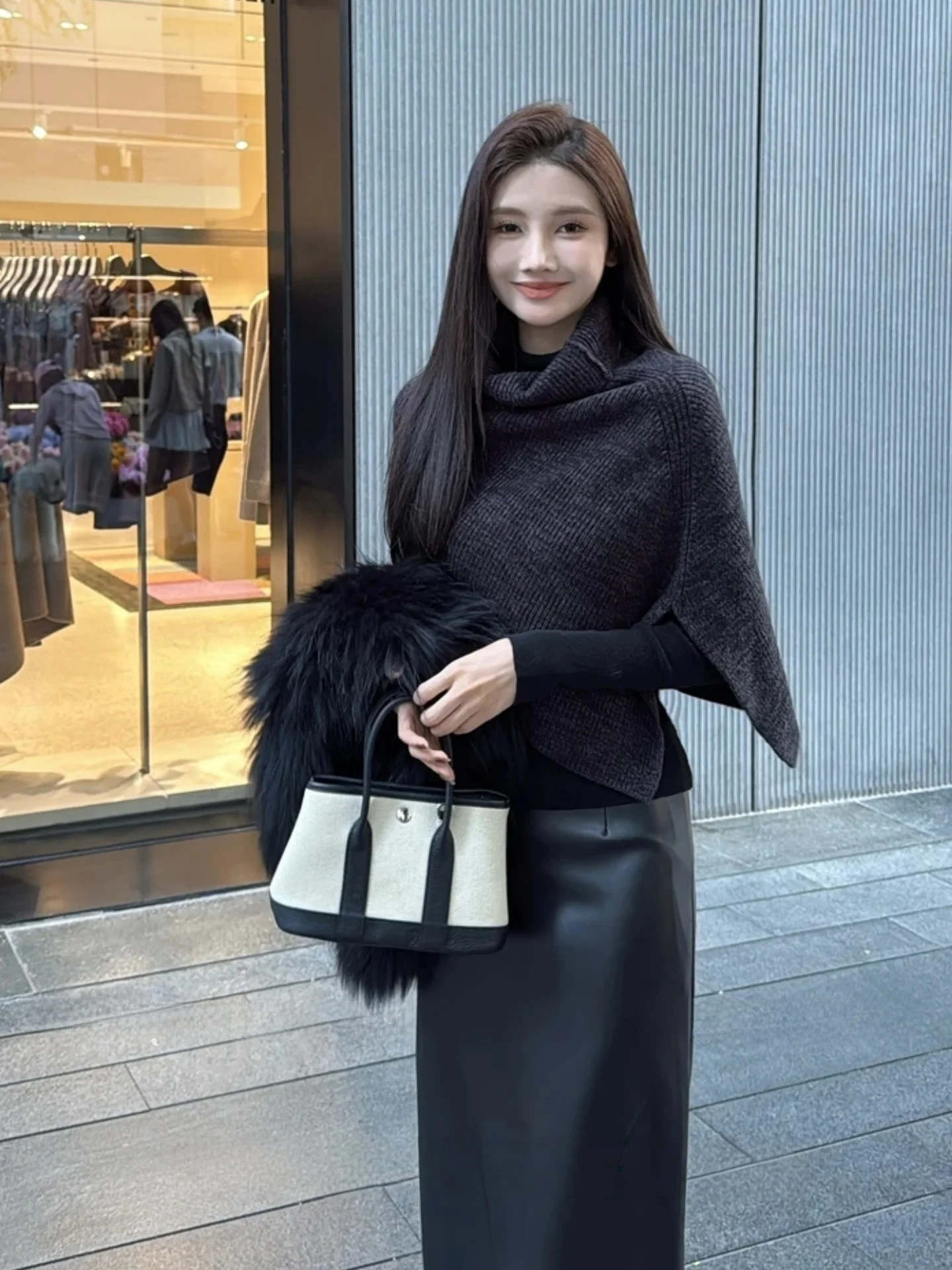 Loose Cowl Neck Knitwear Women's Autumn Winter High-End Feelings Casual Outerwear Shoulder Shawl Top Fashionable Unusual Design
Loose Cowl Neck Knitwear Women's Autumn Winter High-End Feelings Casual Outerwear Shoulder Shawl Top Fashionable Unusual Design