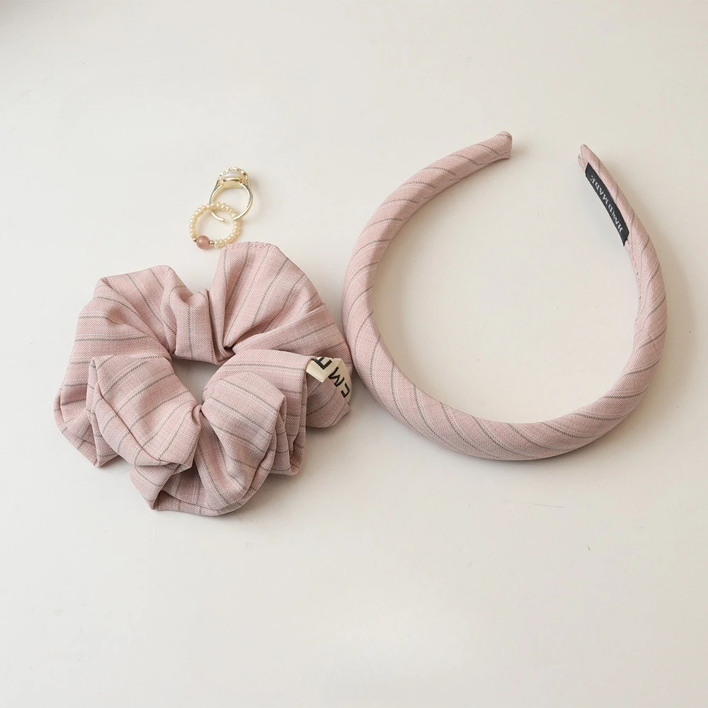 Классическая повязка на голову в полоску для девочек — универсальный и стильный, милый и уникальный аксессуар для волос для повседневных прогулок
Классическая повязка на голову в полоску для девочек — универсальный и стильный, милый и уникальный аксессуар для волос для повседневных прогулок