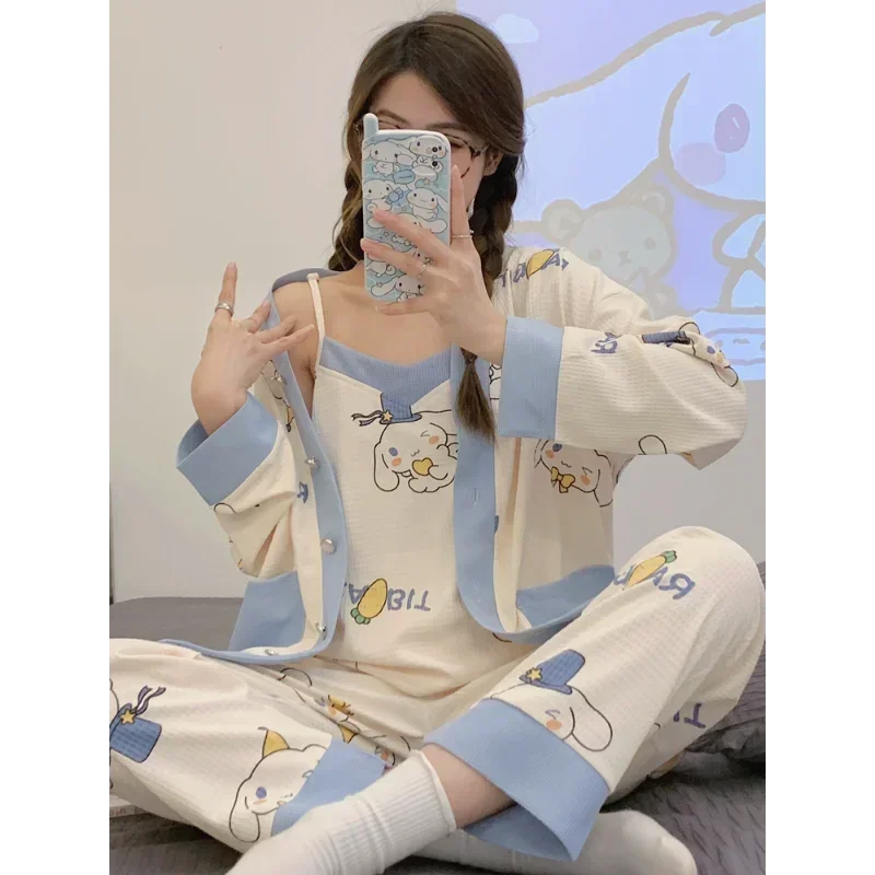 Sanrio Yugui Dog, осенняя хлопковая куртка на подтяжках, одежда из трех предметов, женские пижамы, домашняя одежда, пижамный комплект со штанами
Sanrio Yugui Dog, осенняя хлопковая куртка на подтяжках, одежда из трех предметов, женские пижамы, домашняя одежда, пижамный комплект со штанами