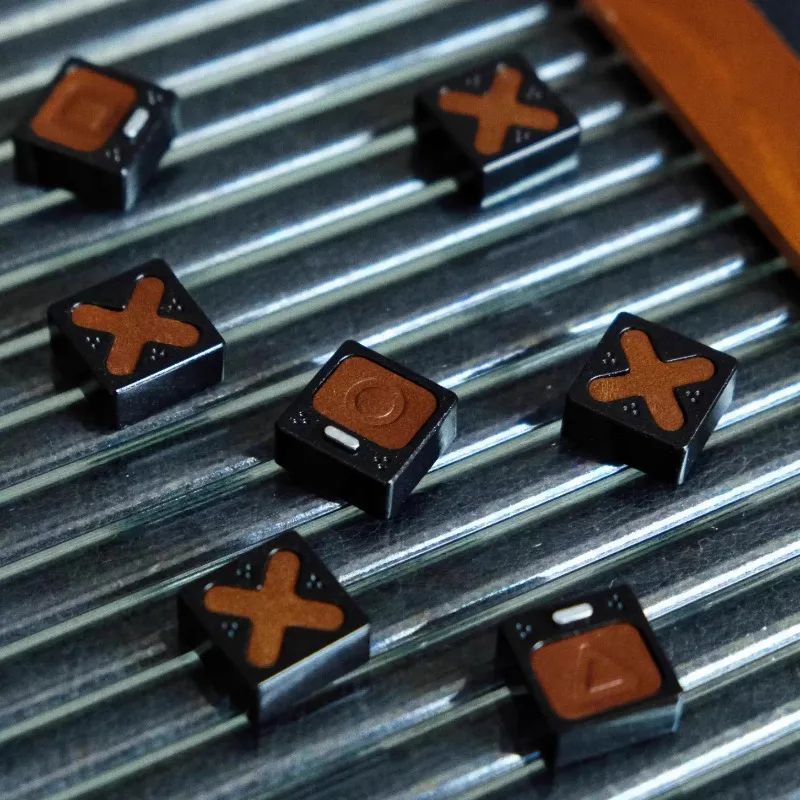 Genuine Leather Gaming Block Keycaps Customized Directional Keys Imitation Metal Mechanical Keyboard Single Creative Keycap
Genuine Leather Gaming Block Keycaps Customized Directional Keys Imitation Metal Mechanical Keyboard Single Creative Keycap