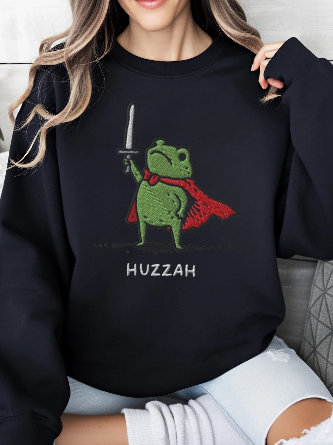 Рыцарь-лягушка с мечом и накидкой, толстовка с принтом Хазза, костюм на Хэллоуин, женская повседневная одежда, черный размер больших размеров
Рыцарь-лягушка с мечом и накидкой, толстовка с принтом Хазза, костюм на Хэллоуин, женская повседневная одежда, черный размер больших размеров