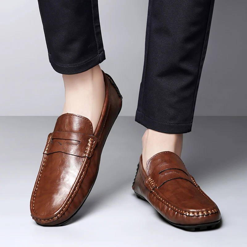 2026 Luxury Brand Men's Cowhide Comfortable Soft Soled Casual Loafers Spring New Men's Round Toe Outdoor Anti Slip Driving Shoes
2026 Luxury Brand Men's Cowhide Comfortable Soft Soled Casual Loafers Spring New Men's Round Toe Outdoor Anti Slip Driving Shoes