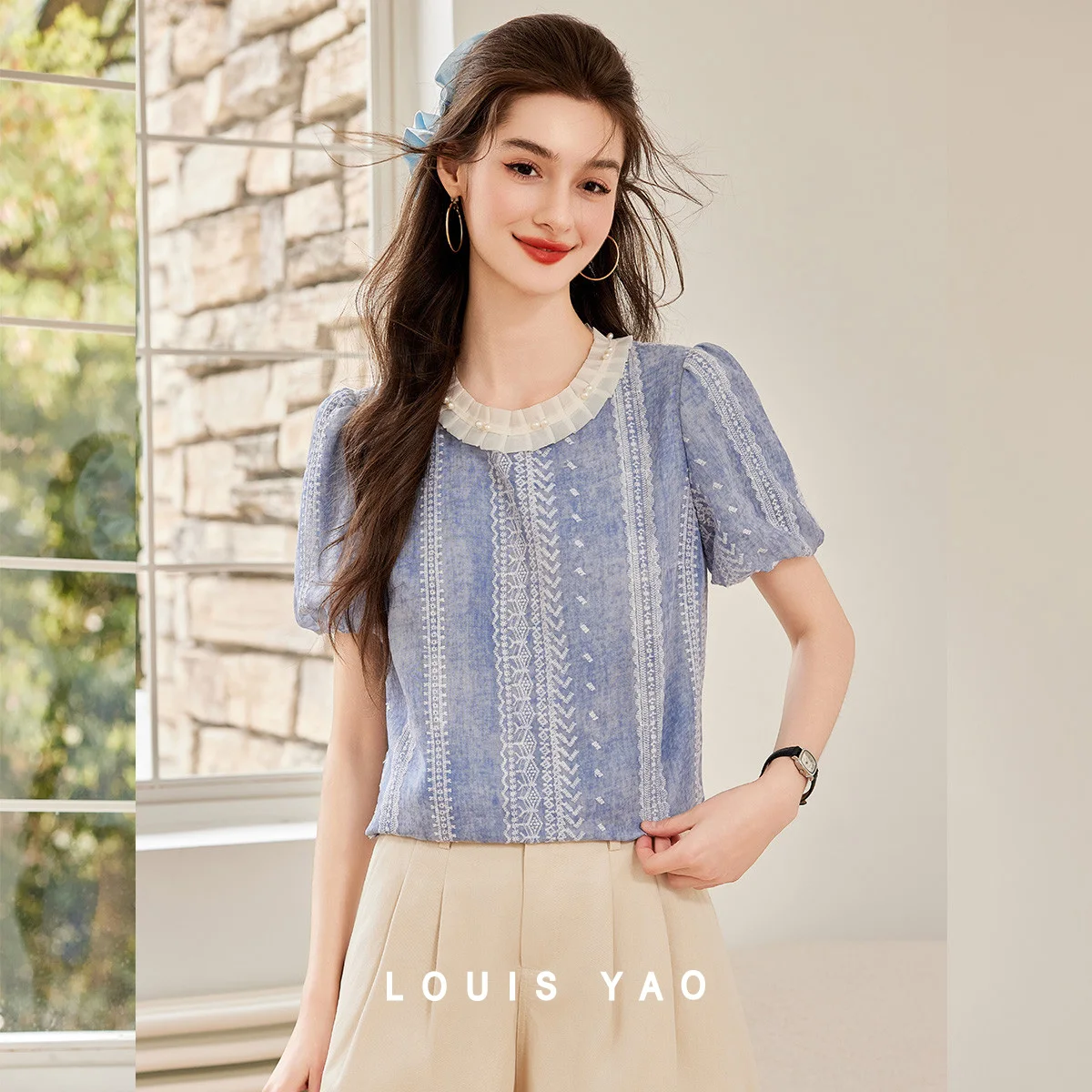 LOUIS YAO Color Contrasting Lace Shirt 2025 Summer Elegant Simple Round Neck Short Sleeve Lace Collar Decorative Shirt
LOUIS YAO Color Contrasting Lace Shirt 2025 Summer Elegant Simple Round Neck Short Sleeve Lace Collar Decorative Shirt