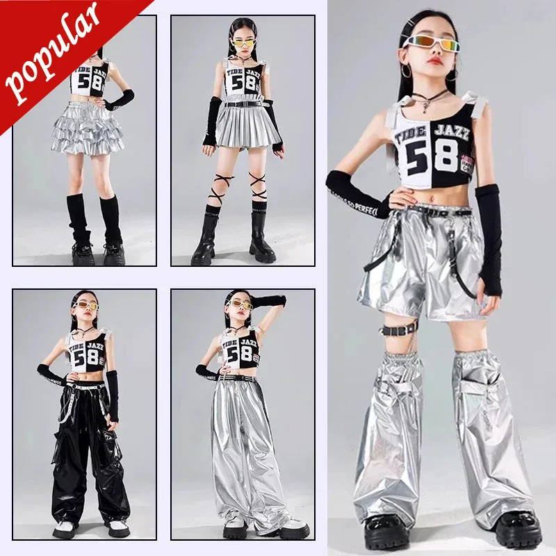 Girls Crop Top Pleated Skirts Street Dance Shorts Silver Pants Kids Hip Hop Jazz Clothes Sets Children Streetwear K-pop Costumes
Girls Crop Top Pleated Skirts Street Dance Shorts Silver Pants Kids Hip Hop Jazz Clothes Sets Children Streetwear K-pop Costumes