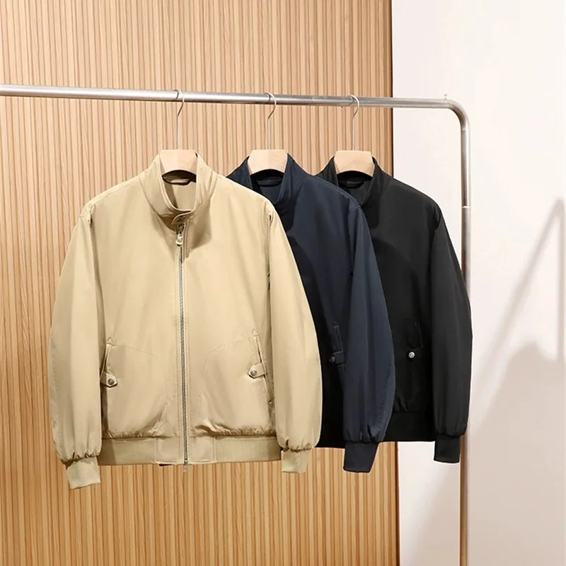 Классическая мужская винтажная куртка-харрингтон G9 с воротником, для охоты, роскошная, в стиле ретро, приталенная, с длинными рукавами, из полиэфирного волокна
Классическая мужская винтажная куртка-харрингтон G9 с воротником, для охоты, роскошная, в стиле ретро, приталенная, с длинными рукавами, из полиэфирного волокна