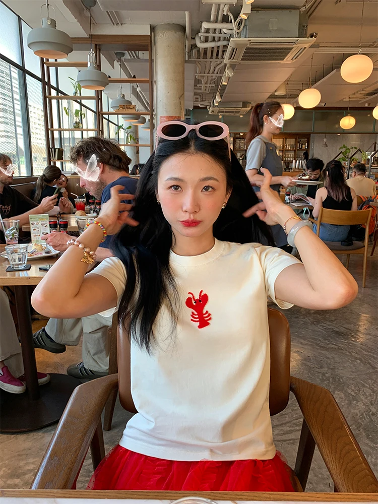 Short Sleeve Women's T-Shirt Embroidered Unique Design Cotton Spring Summer Fashion Korean Style Straight Cut Creative Pattern
Short Sleeve Women's T-Shirt Embroidered Unique Design Cotton Spring Summer Fashion Korean Style Straight Cut Creative Pattern