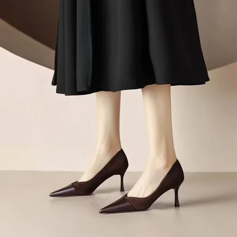 2025 New Fashion Pointed Toe High Heels Slip-on Commute Female Shoes Classic Black Dress Shoes Comfortable Shallow Women Pumps
2025 New Fashion Pointed Toe High Heels Slip-on Commute Female Shoes Classic Black Dress Shoes Comfortable Shallow Women Pumps