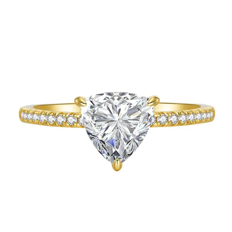 High carbon diamond ring in sterling silver, new super sparkling summer, niche love, high-end feeling wedding
High carbon diamond ring in sterling silver, new super sparkling summer, niche love, high-end feeling wedding