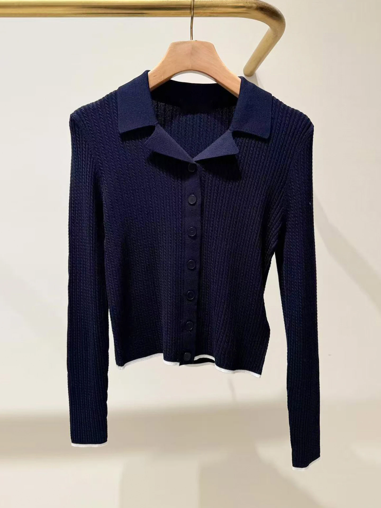 Slim Fit Knitted Cardigan Women's irt Casual Turn-down Collar High-end Autumn Faion Commute Sle Long Sve Color
Slim Fit Knitted Cardigan Women's irt Casual Turn-down Collar High-end Autumn Faion Commute Sle Long Sve Color