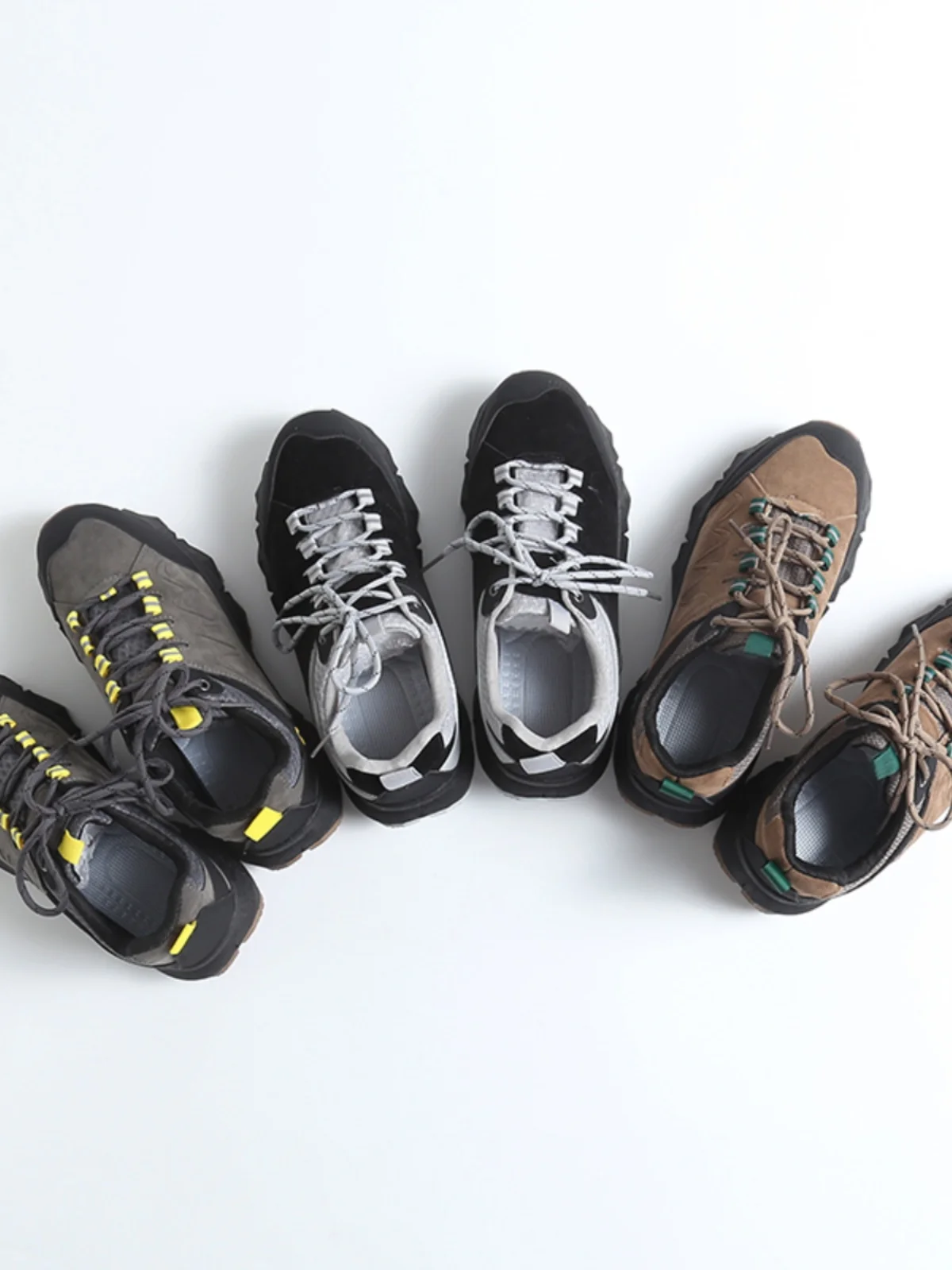 Outdoor Climbing Shoes Waterproof Non-Slip Wear-Resistant Professional Hiking Shoes Men's Fashion Casual Shoes Rubber Sole
Outdoor Climbing Shoes Waterproof Non-Slip Wear-Resistant Professional Hiking Shoes Men's Fashion Casual Shoes Rubber Sole