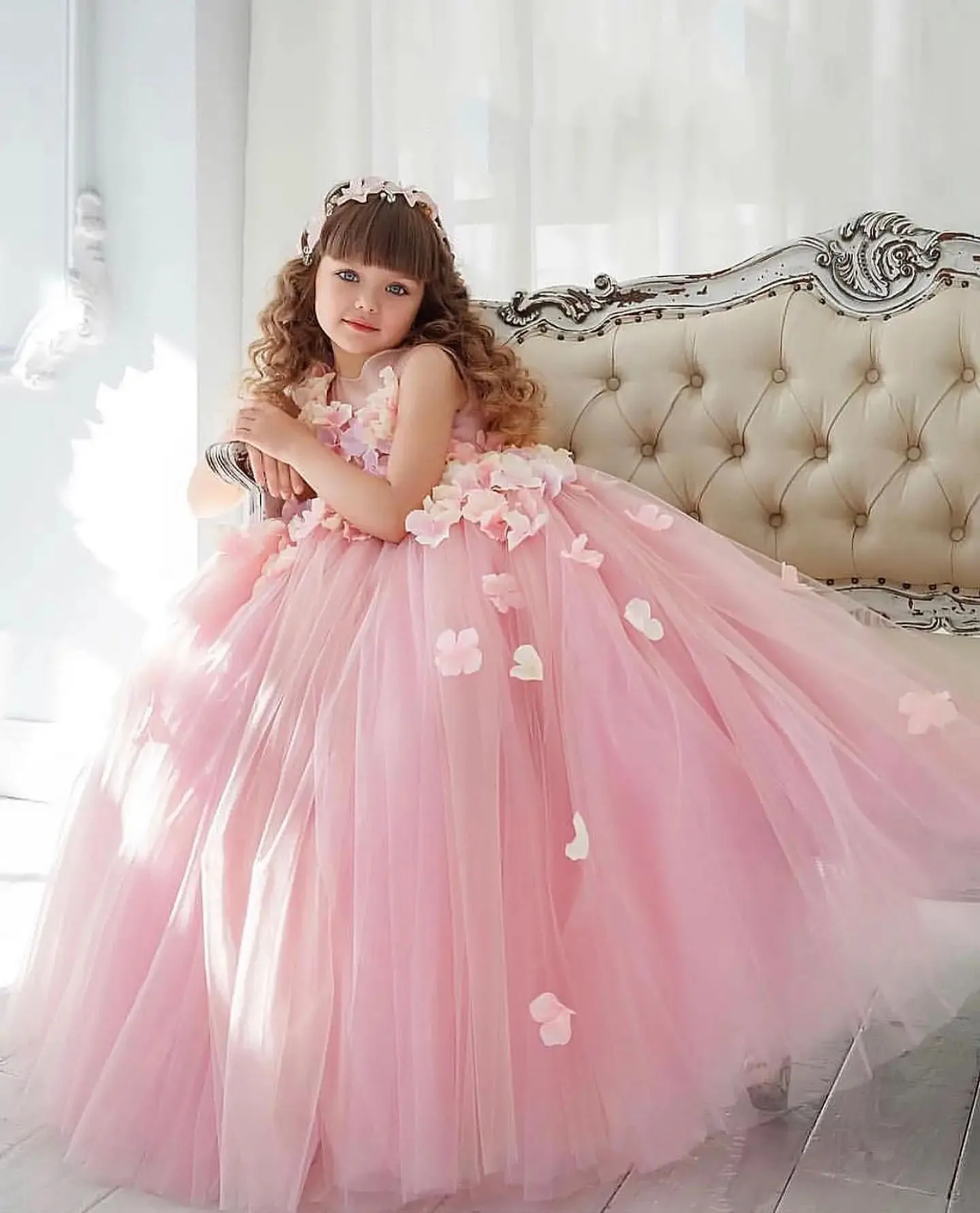 Customized Pink Flower Girl Dresses For Wedding Tulle 3D Flower Elegant Princess Birthday Party First Communion Ball Gown
Customized Pink Flower Girl Dresses For Wedding Tulle 3D Flower Elegant Princess Birthday Party First Communion Ball Gown