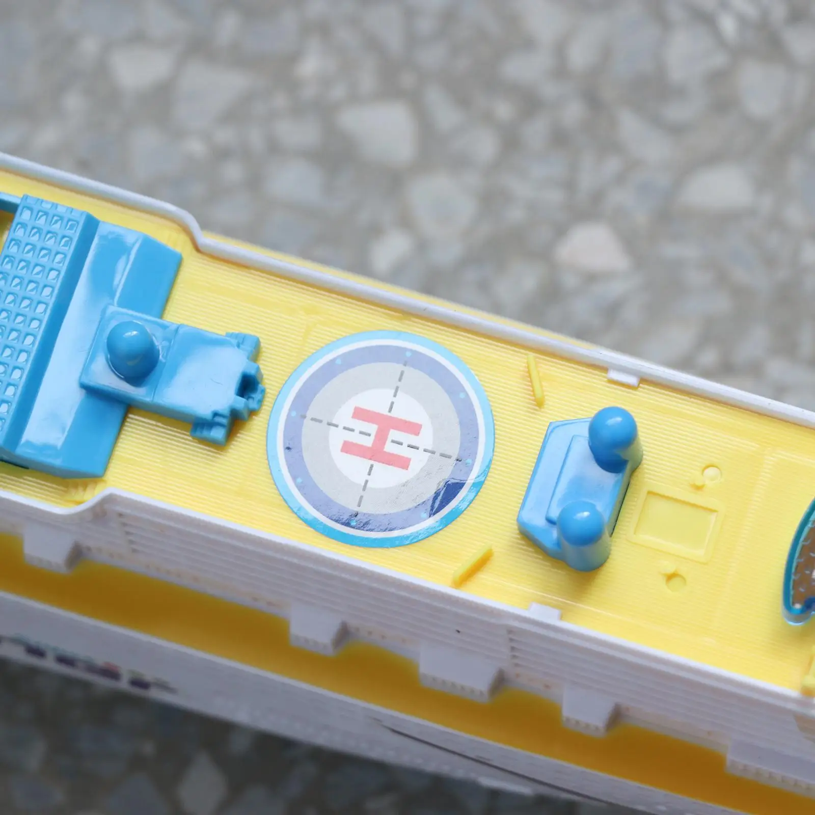 Electric Ocean Liner Toy LED Light Up Cruise Ship for Kids Educational Ship Toy Gift
Electric Ocean Liner Toy LED Light Up Cruise Ship for Kids Educational Ship Toy Gift