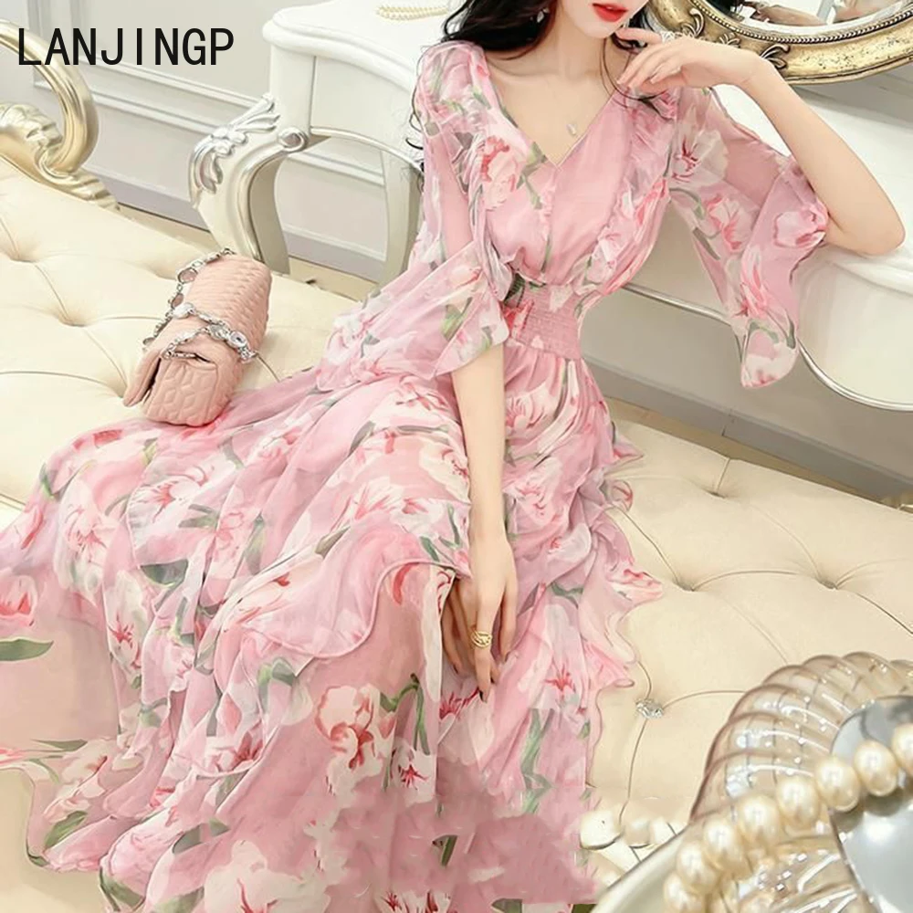 Sweet temperament chiffon dress, spring and summer 2025 new women's printed V-neck waist medium and long dress
Sweet temperament chiffon dress, spring and summer 2025 new women's printed V-neck waist medium and long dress